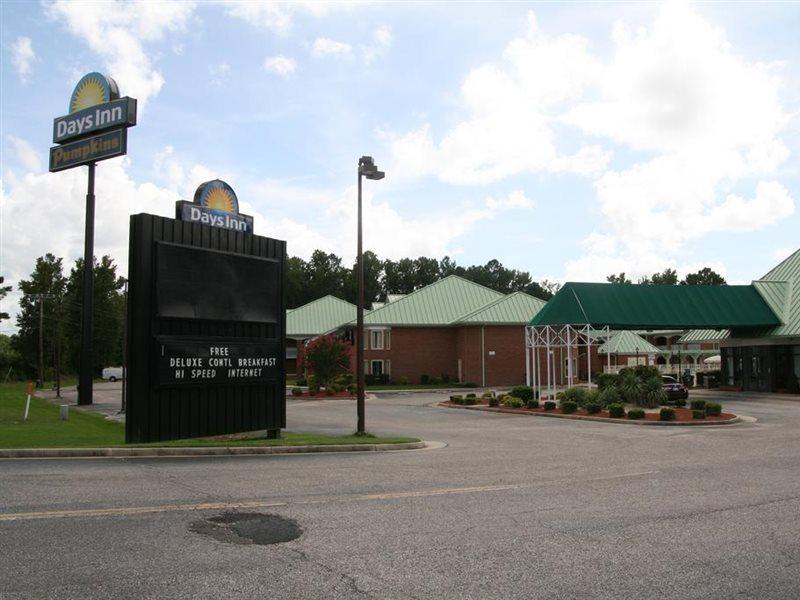 Days Inn By Wyndham Petersburg/South Fort Lee Zewnętrze zdjęcie